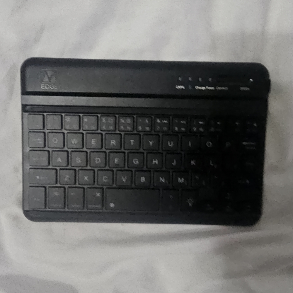 Black Wireless Keyboard for Tablets